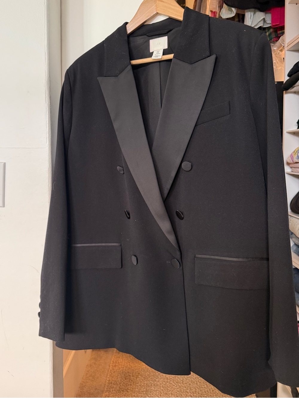 H&M Black Double-Breasted Tuxedo Blazer with Satin Lapels